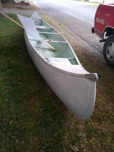Vintage Aluminum Sea Nymph Canoe  ,17 Ft.